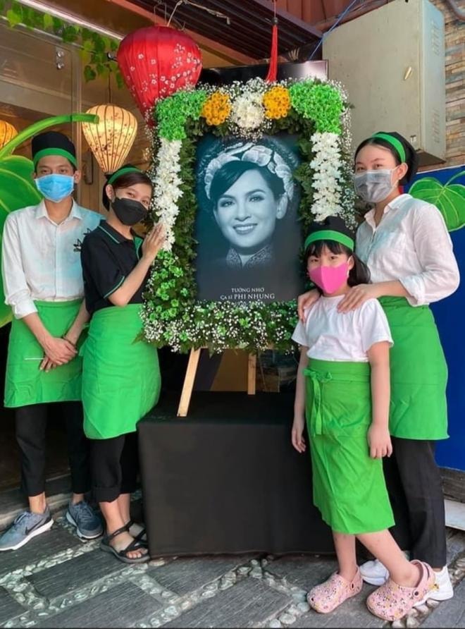 trang-tran-khen-con-nuoi-trai-phi-nhung-hieu-nghia-ho-van-cuong-bi-reo-ten-22dua-am-500-trieu-tim-ngoc-son-bao-hieu-a22-5-ngoisaovn-w908-h1228 1