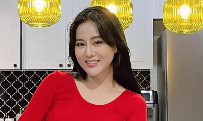 Phương Oanh dao kéo  0