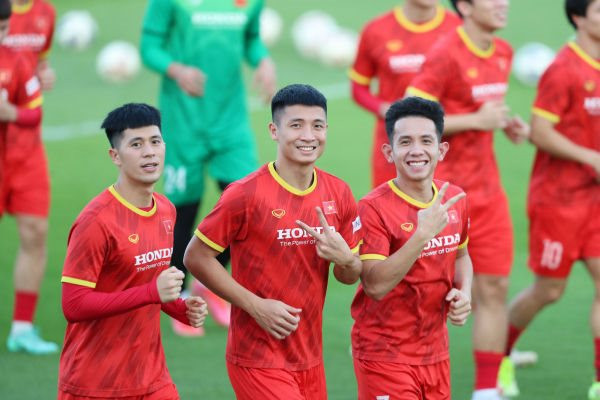 tien-linh-dinh-trong-truoc-them-affcup.jpg