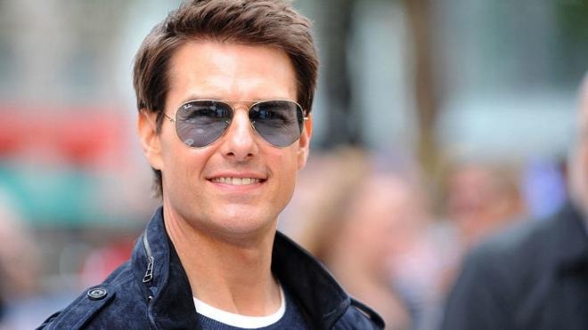 Tom Cruise 0