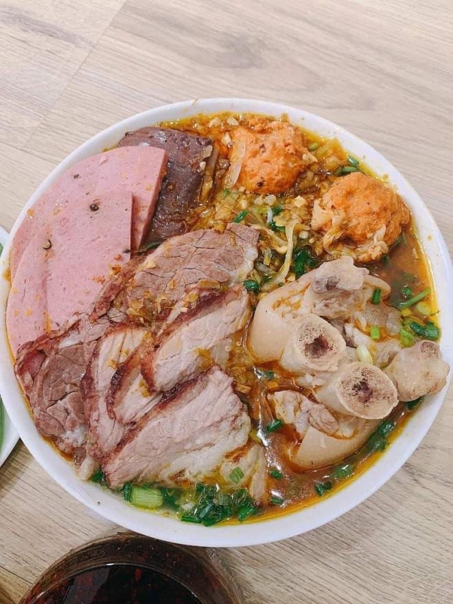 cách nấu bún bò huế  0