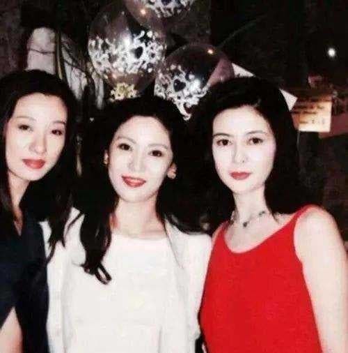 Bà xã ông trùm mafia Hong Kong: Bông hồng thép khiến Hướng Hoa Cường si mê cả đời, bao mỹ nữ showbiz vây quanh vẫn không thay lòng đổi dạ 9