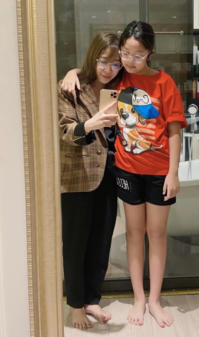 con gái MC Diệp Chi 0