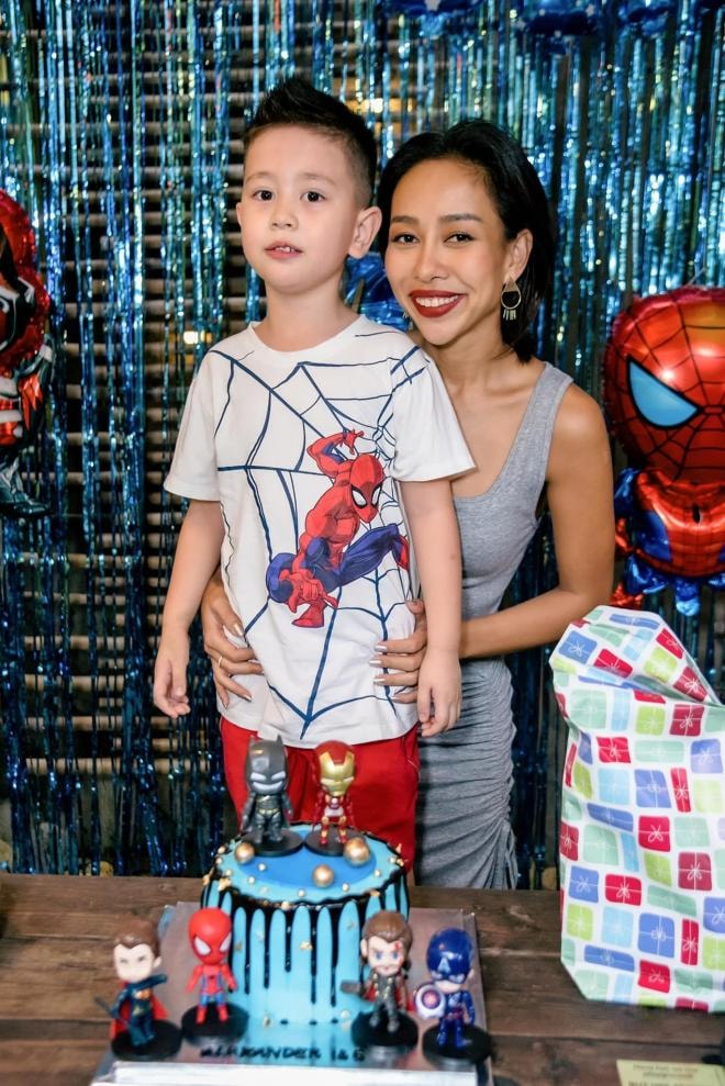 Thảo Trang và con trai 1