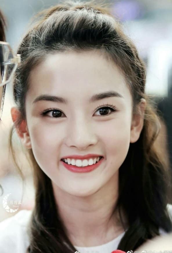 'Cậu bé' Na Tra đáng yêu ngày nào giờ đã lớn, ảnh mới xinh đẹp gợi cảm khiến dân mạng trầm trồ, nhan sắc được nhận xét sánh ngang Trương Bá Chi 1