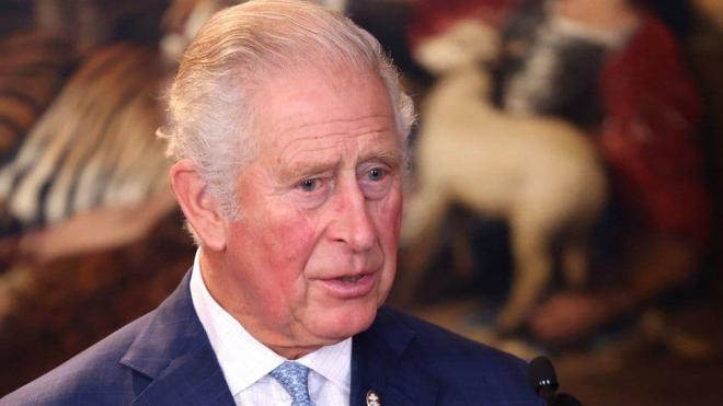 Bị con dâu Meghan dồn vào đường cùng, Thái tử Charles buộc phải phá vỡ nguyên tắc Nữ hoàng thực hiện bấy lâu để làm điều này, thái độ của Harry càng gây tranh cãi 5