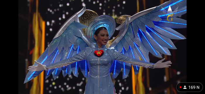 Thùy Tiên thăng hoa với 'Thiên thần áo xanh': Fan Miss Grand vỗ tay rào rào với thiết kế ấn tượng Ảnh 7
