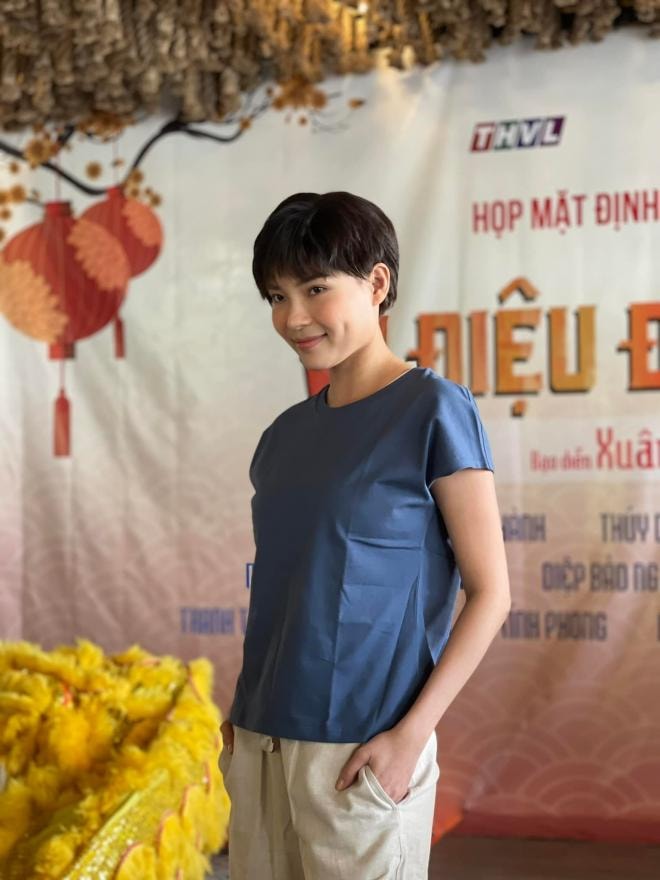 thuy-diem-khoe-thang-tay-xuong-toc-tomboy-luong-the-thanh-tuyen-bo-cho-ra-duong-ngu-3-ngoisaovn-w1536-h2048 4