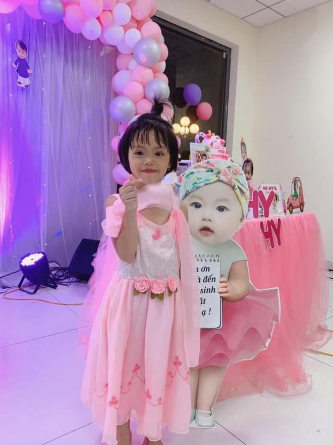 con gái quách phượng  1