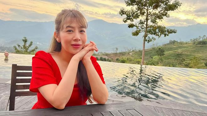 Diệp Chi và Phú Quang  0