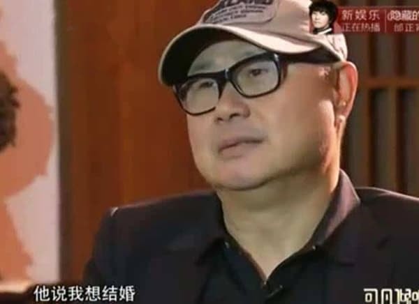 Từng yêu nhau say đắm, khi cô qua đời tóc của Châu Tinh Trì cũng bạc trắng, sau này hình bóng cô luôn xuất hiện trong những bộ phim của anh 4