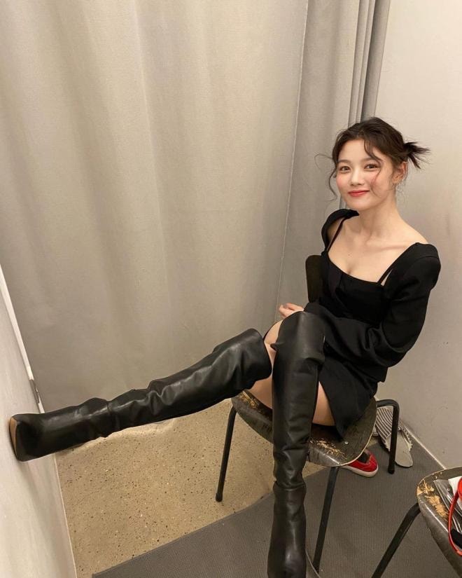Kim Yoo Jung 1