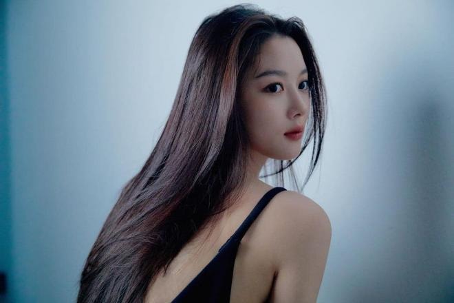 Kim Yoo Jung 0
