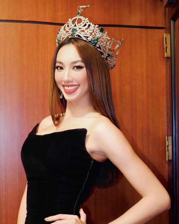 hoa-hau-thuy-tien-lan-dau-tiet-lo-li-do-chua-co-nguoi-yeu-doi-thu-mot-thoi-tiet-lo-dieu-dang-quy-nhat-cua-nang-hau-2-ngoisaovn-w620-h775 3