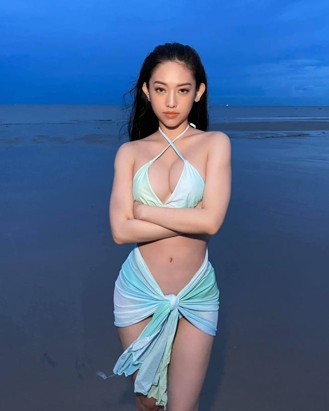 ảnh gợi cảm thúy vi  0
