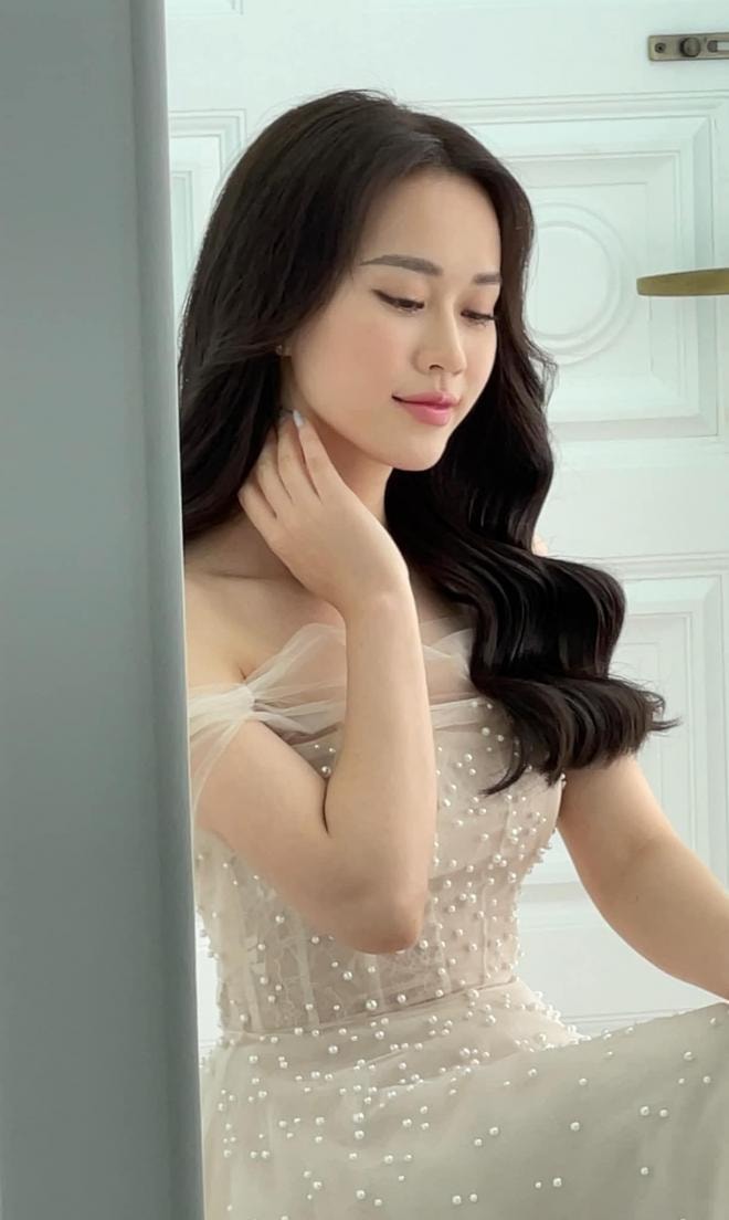 Hậu được bạn trai cầu hôn, MC Ngô Mai Phương xinh đẹp trong hậu trường diện váy cô dâu 3