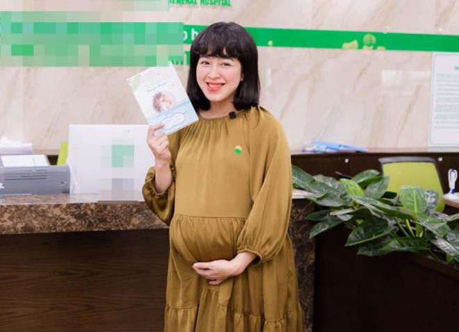 em gái Diệp Chi sinh con 0