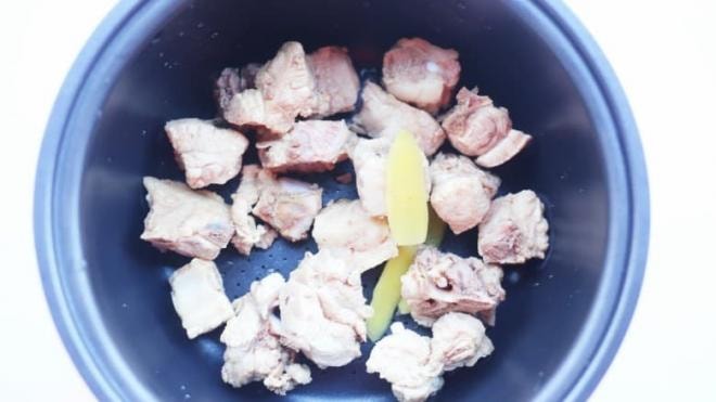  canh sườn non củ sen 12
