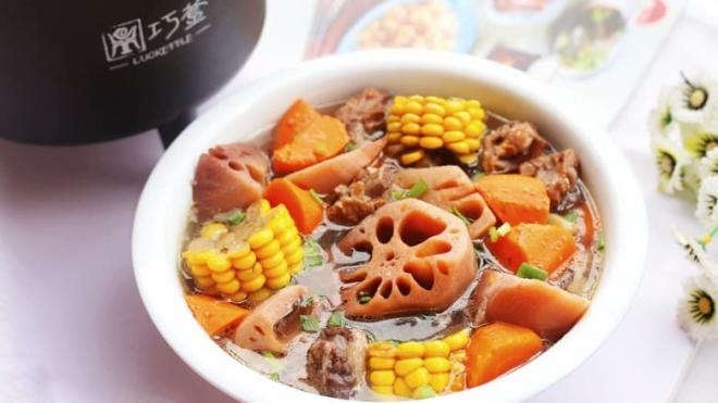  canh sườn non củ sen 2