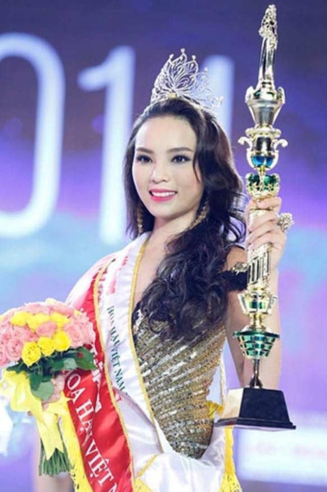 Bị đặt câu hỏi 'vì sao không thi quốc tế', Hoa hậu Kỳ Duyên đáp trả thế nào? 0