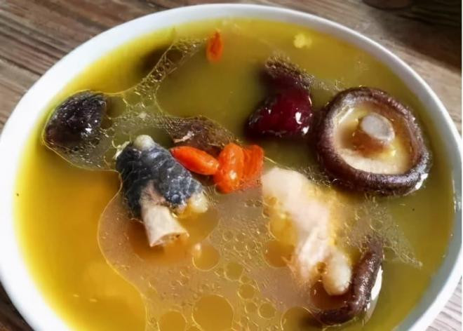 nguyên liệu khi hầm gà 2