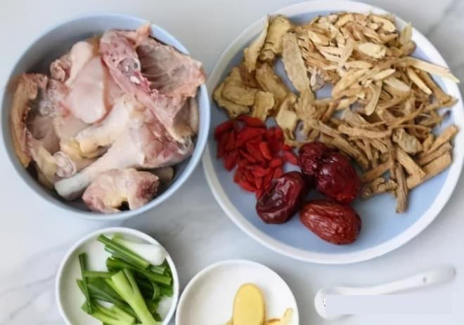 nguyên liệu khi hầm gà 3