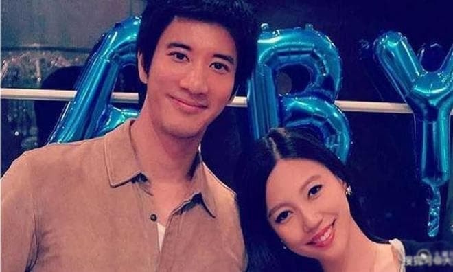 Vương Lực Hoành bị mắng chửi vì viết thư theo kiểu 'Xin lỗi được chưa', nhìn profile 'khủng' của vợ cũ mới hiểu tại sao không có cửa thắng  4