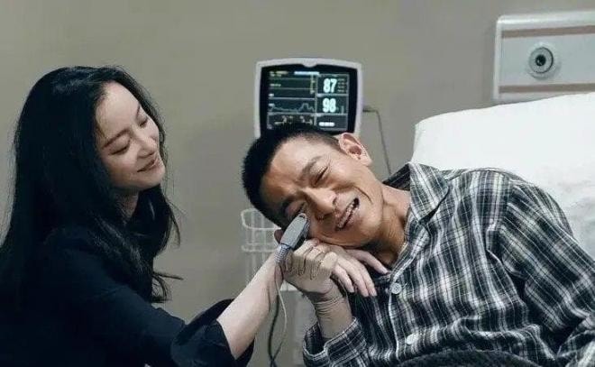 Cả cuộc đời cô đã làm bạn nhảy của Lưu Đức Hoa: Theo chân anh từ năm 16 tuổi, đến 41 tuổi vẫn chưa lấy chồng  8