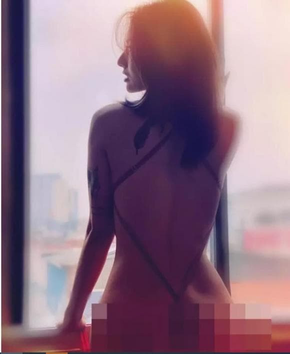 troi-ha-noi-lanh-gia-nhung-hong-que-van-dot-mat-cu-dan-mang-voi-anh-dien-body-suit-bong-mat-lo-ca-vung-nhay-cam-4-ngoisaovn-w580-h707 3