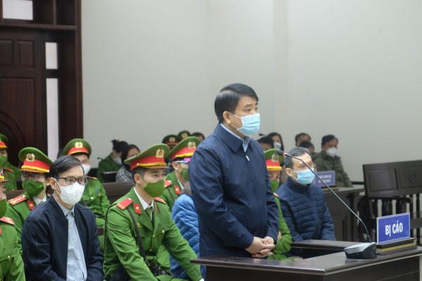Phiên toà xét xử vụ can thiệp trúng thầu ở Hà Nội: Cấp trên, cấp dưới đổ lỗi cho nhau vì Nhật Cường -0