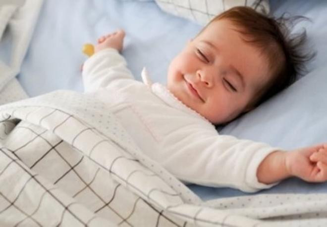 mặc quần áo mùa đông cho trẻ 3