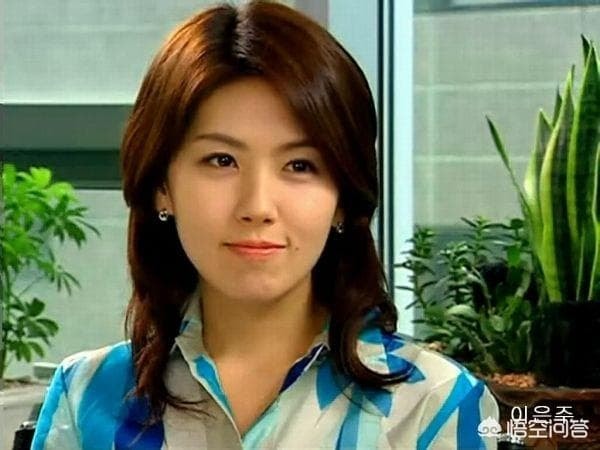 'Biểu tượng gợi cảm xứ Hàn' Lee Eun Joo: 25 tuổi tự tử vì bị lạm dụng tới 8 tiếng, thậm chí cả lúc lên sân khấu nhận giải 2