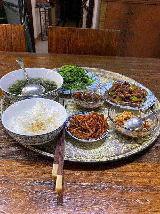 Ngôi nhà khang trang, đầy đủ tiện nghi và cuộc sống một mình ở tuổi U60 của ca sĩ Quang Linh 10