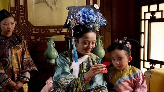 Chân Hoàn truyện: Tại sao Chân Hoàn lại giao con gái Lung Nguyệt cho Kính phi mà không phải là chị em tốt Thẩm My Trang? 1
