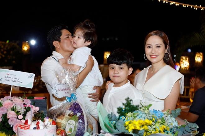 con trai Đức Thịnh 0