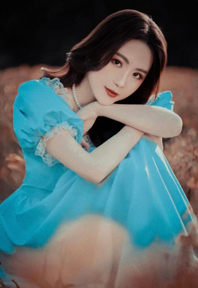 Nhan sắc đời thường trong veo của Anna Linh - gái xinh không hề kém cạnh Huyền Lizzie trong 'Thương ngày nắng về' 10 Nhan sắc đời thường trong veo của Anna Linh - gái xinh không hề kém cạnh Huyền Lizzie trong 'Thương ngày nắng về' 10