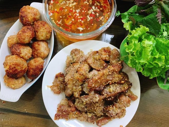 bún chả nước lèo  0