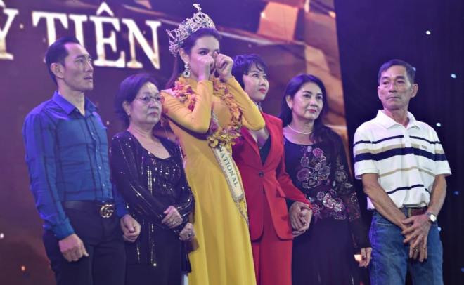 thuy-tien-hoi-ngo-gia-dinh-1-j-9648-4775-1641905012-ngoisaovn-w1020-h628 2 thuy-tien-hoi-ngo-gia-dinh-1-j-9648-4775-1641905012-ngoisaovn-w1020-h628 2