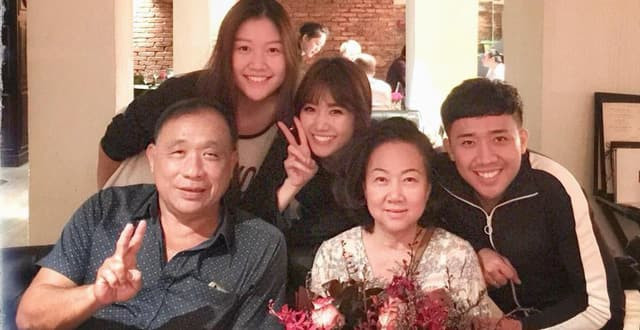 hari-won-tiet-lo-li-do-o-chung-voi-ba-me-chong-2-nam-va-cuoc-song-lam-dau-khien-ai-nay-bat-ngo-4-ngoisaovn-w640-h330 0