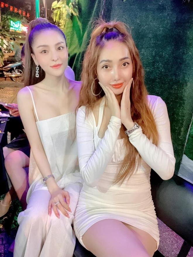 saka-truong-tuyen-22gay-sot22-voi-voc-dang-me-bim-sua-qua-22boc-lua22-5-ngoisaovn-w1000-h1333 2