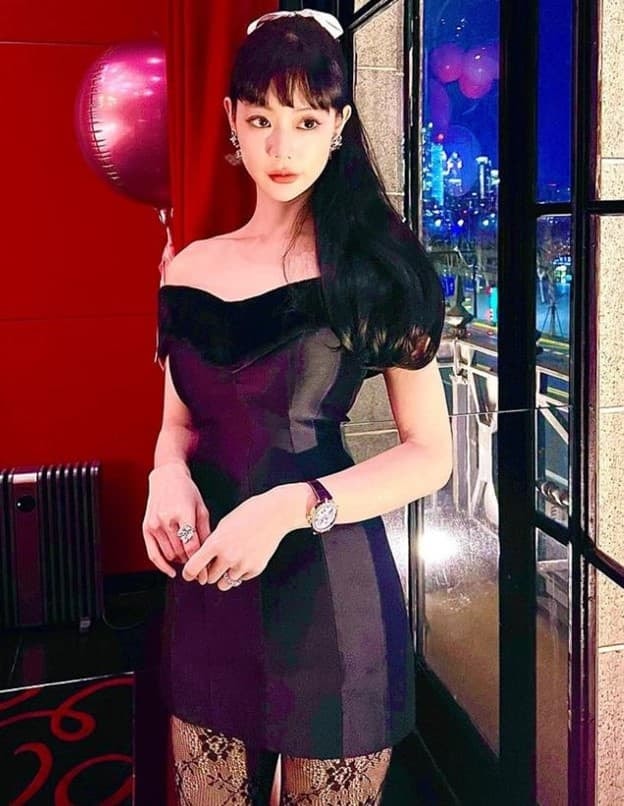  'Người đẹp số 1 châu Á' Clara Lee khoe ảnh sinh nhật, nhan sắc tuổi 36 ngày càng ngọt ngào gợi cảm bảo sao ông xã đại gia cưng chiều như công chúa 4