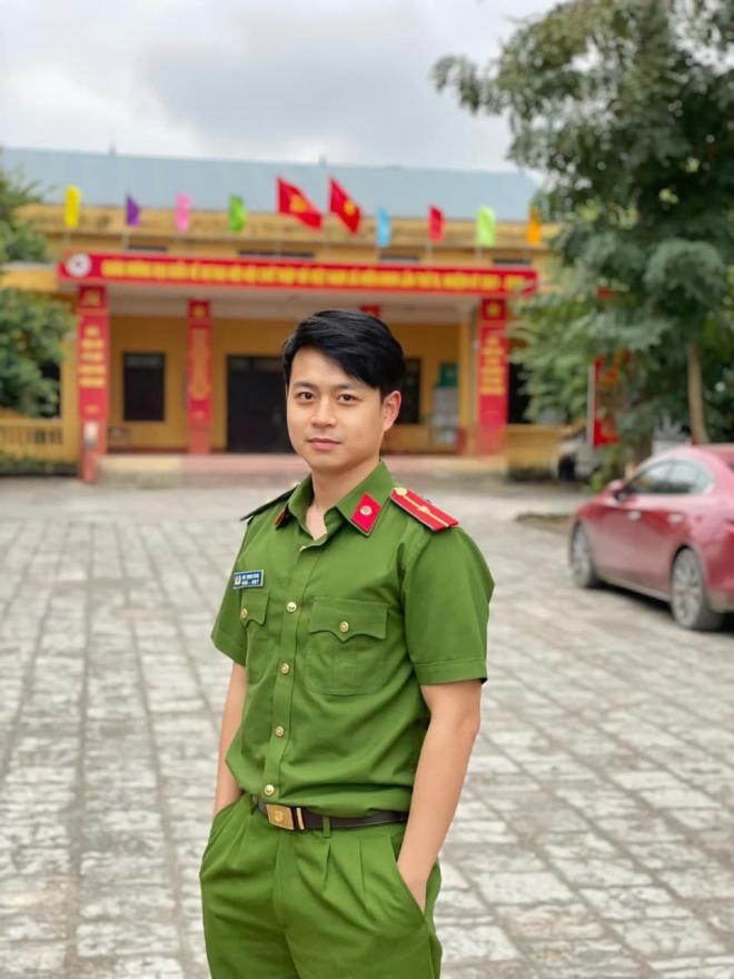Con trai cố NSND Hoàng Dũng 0