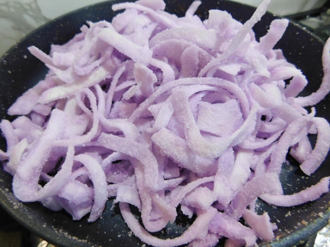 cách làm mứt dừa màu tím  1