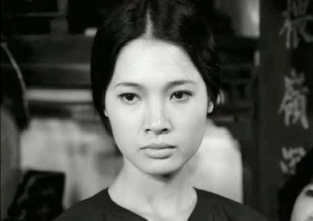 ba chị em nghệ sĩ Lê Khanh 0