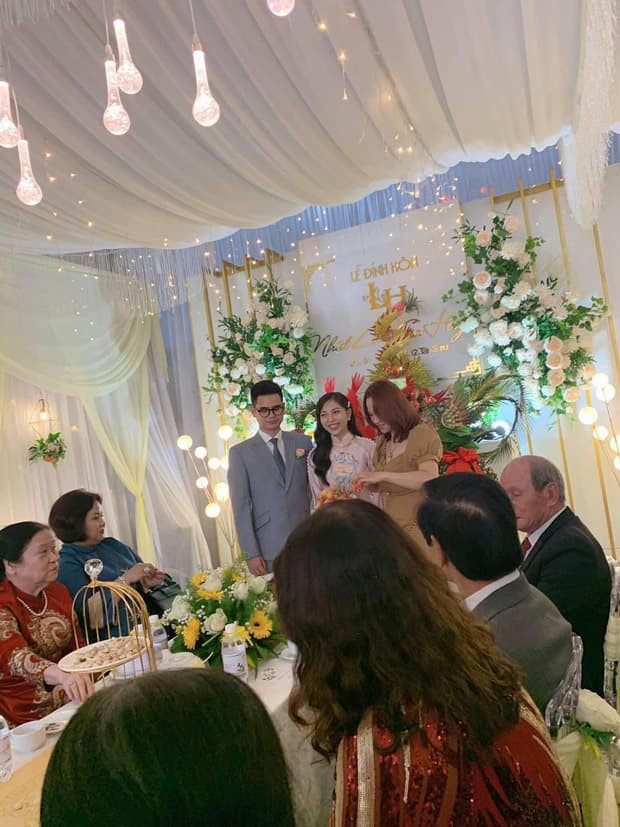Nhật Lê - bạn gái cũ của tiền vệ Nguyễn Quang Hải bất ngờ kết hôn 1 Nhật Lê - bạn gái cũ của tiền vệ Nguyễn Quang Hải bất ngờ kết hôn 1