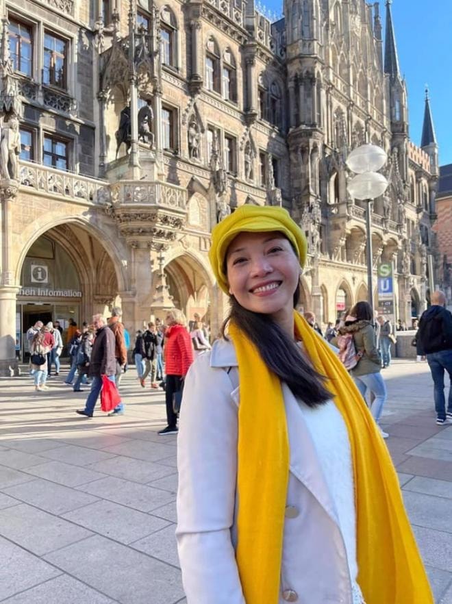 ba chị em nghệ sĩ Lê Khanh 5