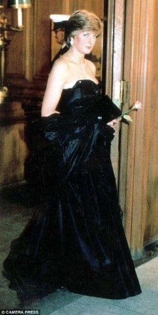 Ba bộ váy đen của Công nương Diana 2