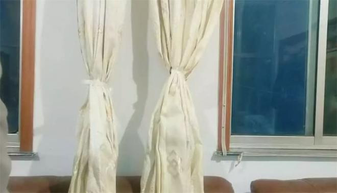 tay-cam (1).jpg 2