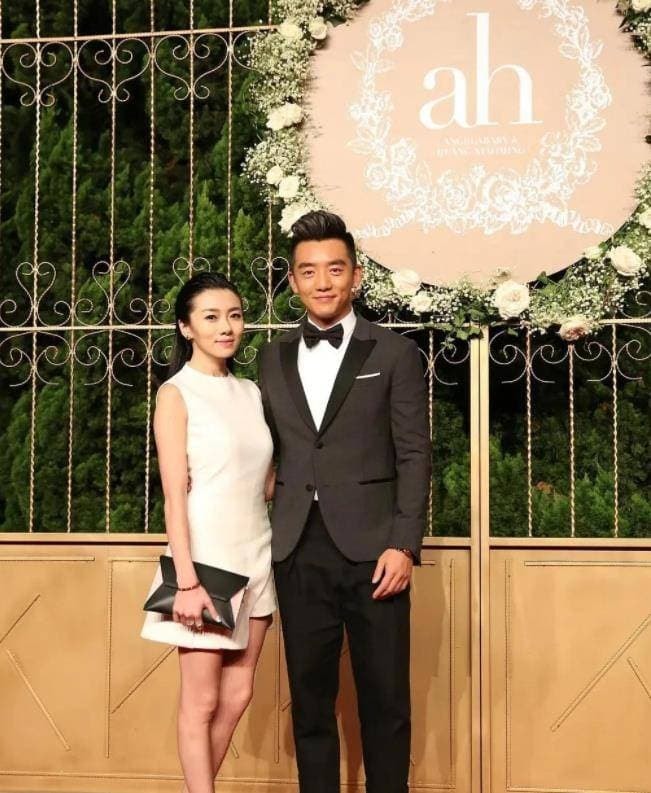  'Dính dớp' khi làm khách mời trong đám cưới Huỳnh Hiểu Minh và Angelababy, 5 cặp sao thì có 4 cặp ly hôn 4