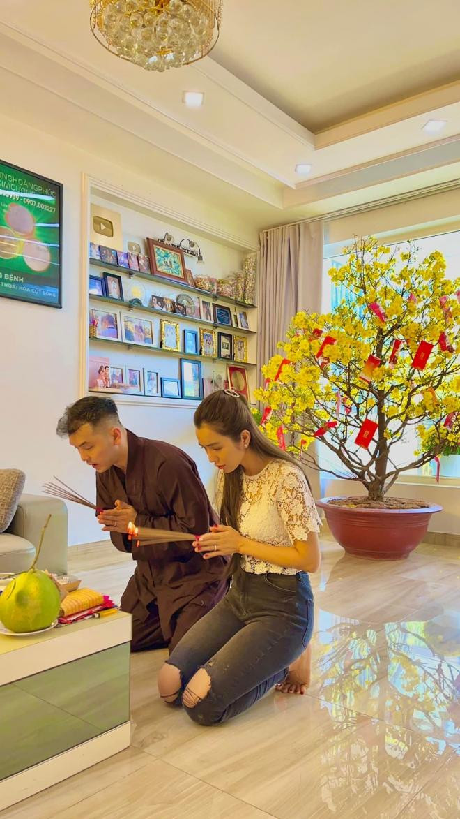 mâm cỗ cúng tất niên của sao việt 1 mâm cỗ cúng tất niên của sao việt 1